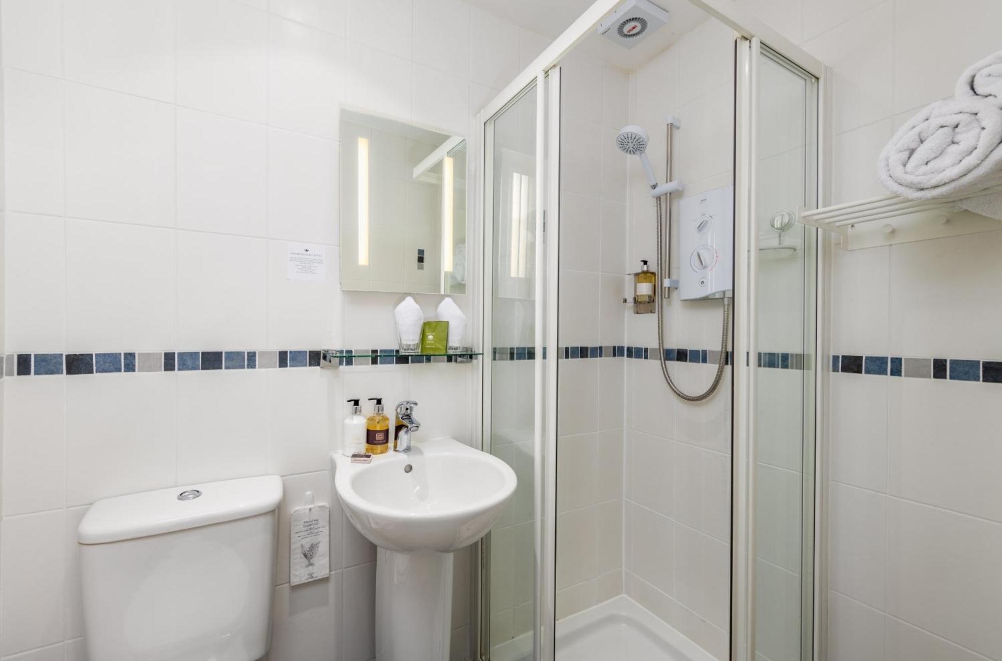 2 Cambridge Villas B & B アンブルサイド 部屋 写真