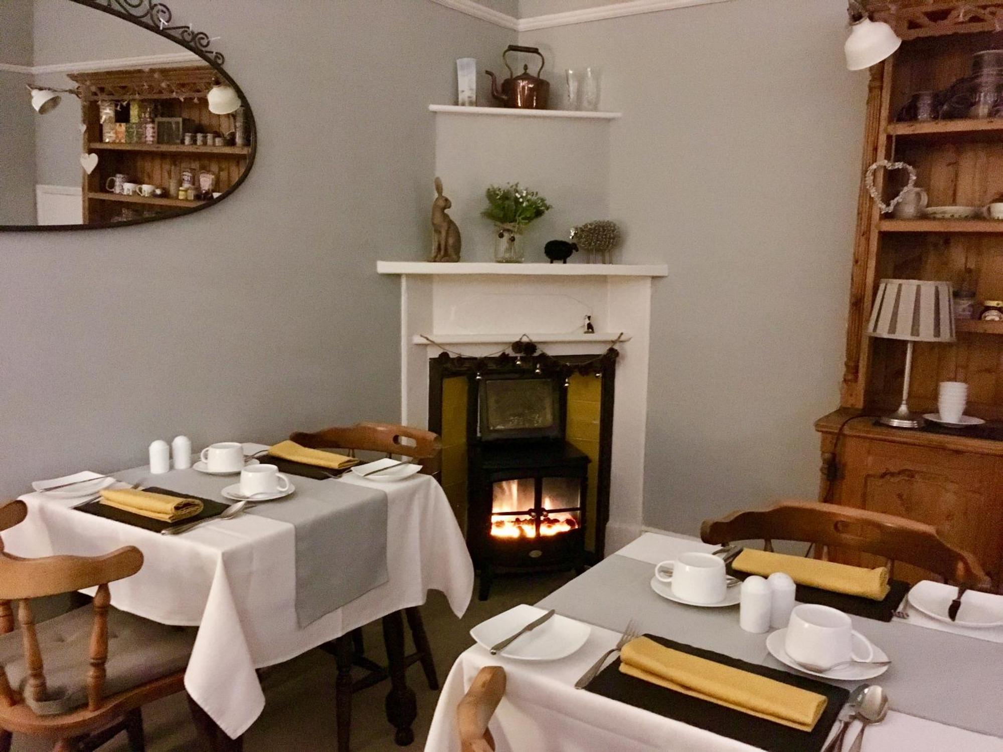 2 Cambridge Villas B & B アンブルサイド エクステリア 写真